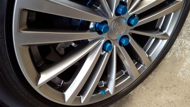 インプレッサG4 取付例あり カラフルエアバルブキャップtype3  < 自動車/バイク インプレッサG4 取付例あり カラフルエアバルブキャップtype3  < 自動車/バイク