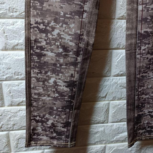 新品タグ付★前後柄違い変わり種転写プリレギパン < 女性ファッション  新品タグ付★前後柄違い変わり種転写プリレギパン < 女性ファッションの