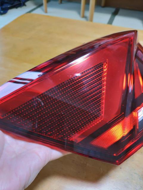 ※フォルクスワーゲン「Tロック」純正左テールランプ < 自動車/バイク ※フォルクスワーゲン「Tロック」純正左テールランプ < 自動車/バイク