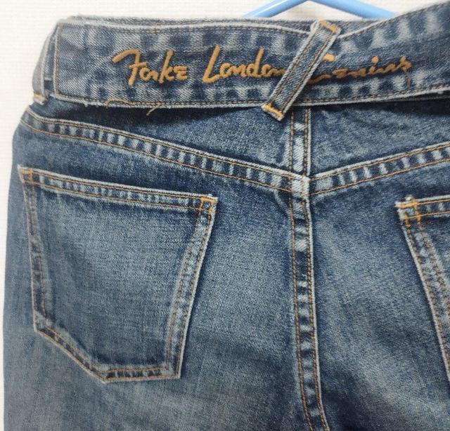 FAKE LONDON デニム 共布ベルト スリムブーツカットジーンズ XS < 女性ファッション  FAKE LONDON デニム 共布ベルト スリムブーツカットジーンズ XS < 女性ファッションの
