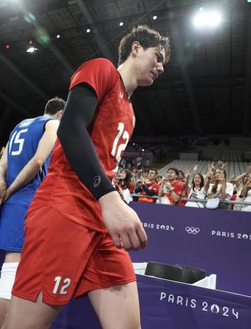 【送料無料】バレーボール高橋藍選手写真フォト10枚セット L < レジャー/スポーツ  【送料無料】バレーボール高橋藍選手写真フォト10枚セット L < レジャー/スポーツの