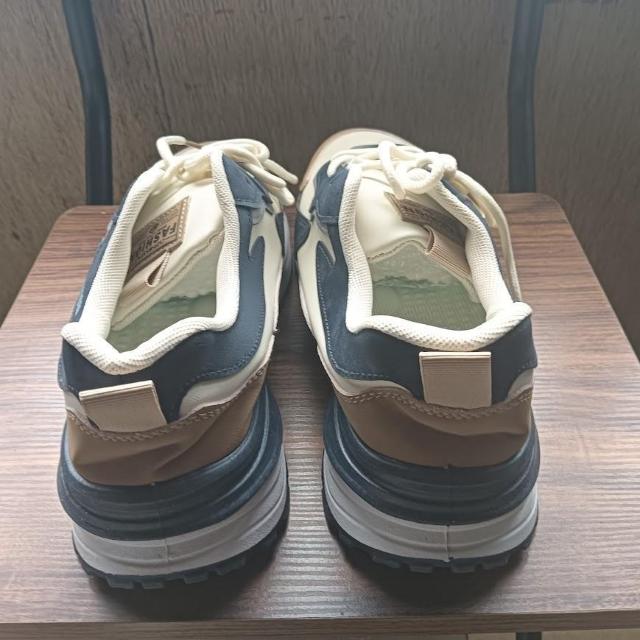 新品 26.5cm メンズ スニーカー ベージュ シューズ 靴 43 カジュアル < 男性ファッション  新品 26.5cm メンズ スニーカー ベージュ シューズ 靴 43 カジュアル < 男性ファッションの