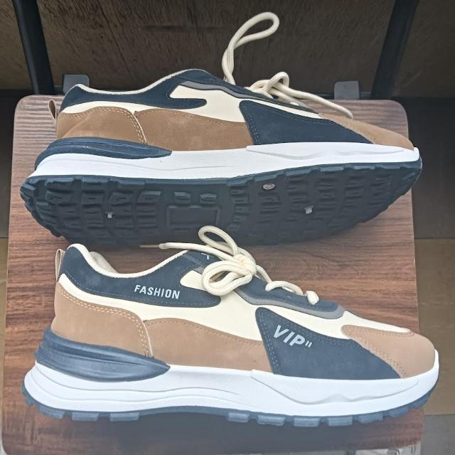 新品 26.5cm メンズ スニーカー ベージュ シューズ 靴 43 カジュアル < 男性ファッション  新品 26.5cm メンズ スニーカー ベージュ シューズ 靴 43 カジュアル < 男性ファッションの