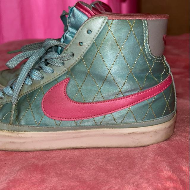 NIKE  F~sN nCJbgXj[J[  24.5  uh 