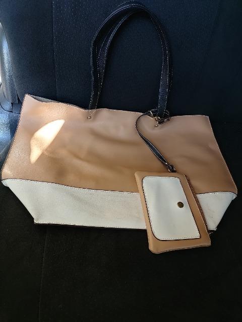 グッシオ GUSCIO ハンドバック トートバッグ ポーチ付き < 女性ファッション グッシオ GUSCIO ハンドバック トートバッグ ポーチ付き < 女性ファッションの