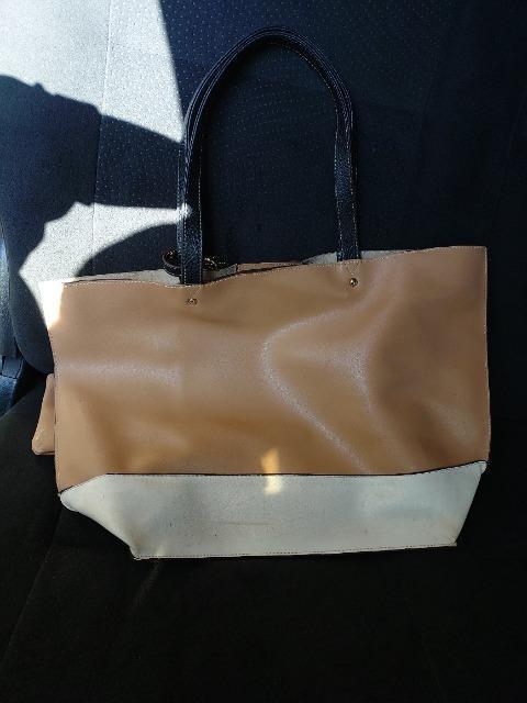 グッシオ GUSCIO ハンドバック トートバッグ ポーチ付き < 女性ファッション グッシオ GUSCIO ハンドバック トートバッグ ポーチ付き < 女性ファッションの