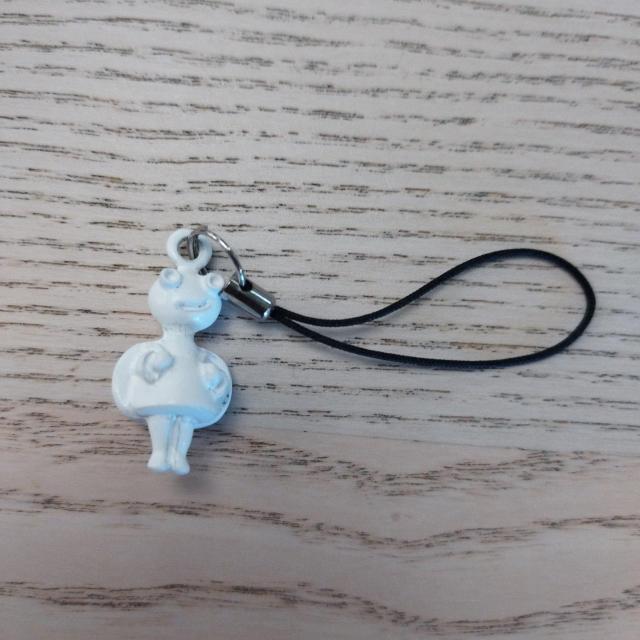 ������w�����Ă��锒���F���l�̃L�[�`�F�[���@�z���C�g�L�����N�^�[�L�[�z���_�[ �� �A�j��/�R�~�b�N/�L�����N�^�[�� 