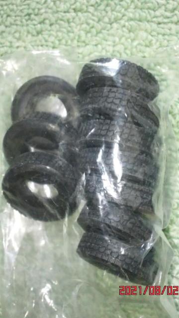 1/32スケール 大型タイヤ10本のみ@ < ホビー  1/32スケール 大型タイヤ10本のみ@  < ホビーの