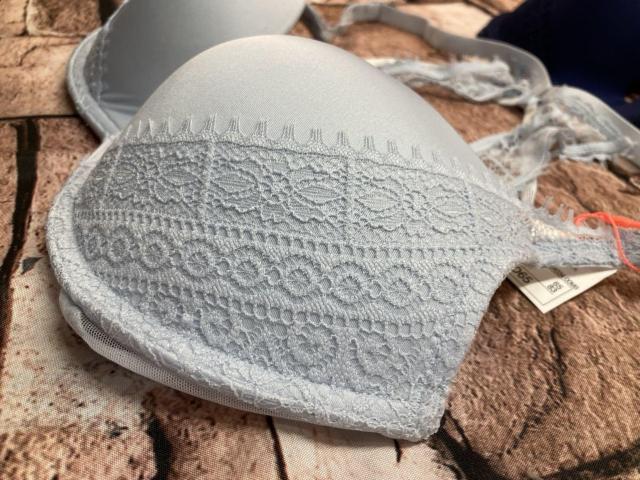 送料無料!大人気ブランド!【トリンプ】ノンワイヤーお洒落な無地レース使いブラジャー(画像から)1個 < 女性ファッション 送料無料!大人気ブランド!【トリンプ】ノンワイヤーお洒落な無地レース使いブラジャー(画像から)1個 < 女性ファッションの