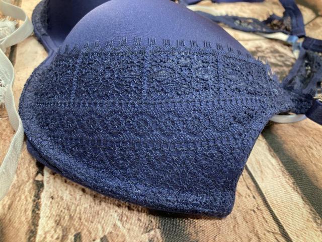 送料無料!大人気ブランド!【トリンプ】ノンワイヤーお洒落な無地レース使いブラジャー(画像から)1個 < 女性ファッション 送料無料!大人気ブランド!【トリンプ】ノンワイヤーお洒落な無地レース使いブラジャー(画像から)1個 < 女性ファッションの