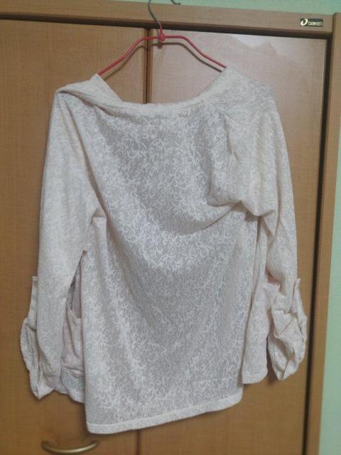 ベージュ レース カーディガン 羽織りもの < 女性ファッション  ベージュ レース カーディガン 羽織りもの < 女性ファッションの