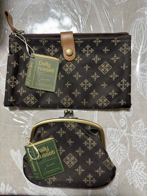 ӂ߂ārussetVi܌E|[`iX}zV_[obN3_܂Ƃߔ聚500~X^[g