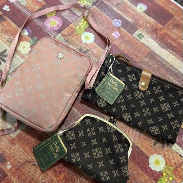 ӂ߂ārussetVi܌E|[`iX}zV_[obN3_܂Ƃߔ聚500~X^[g