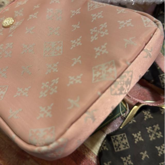 ӂ߂ārussetVi܌E|[`iX}zV_[obN3_܂Ƃߔ聚500~X^[g