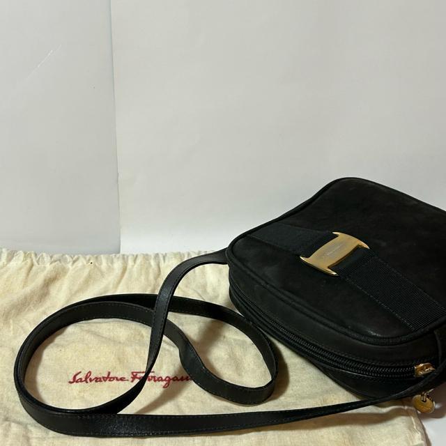 Salvatore Ferragamo �t�F���K�� D213096 ���@�� �X�G�[�h ���U�[ �V�����_�[�o�b�O �u���b�N �S�[���h �� �u�����h�� 