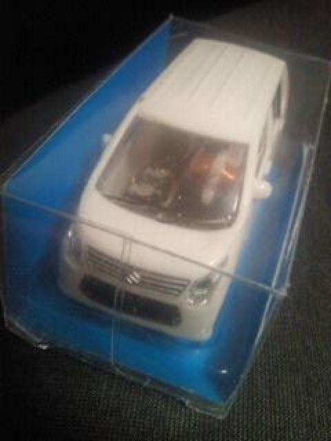 軽自動車 SUZUKI スズキ 新型 ワゴンR 発電するミニカー ホワイト プルバックカー < ホビー  軽自動車 SUZUKI スズキ 新型 ワゴンR 発電するミニカー ホワイト プルバックカー  < ホビーの