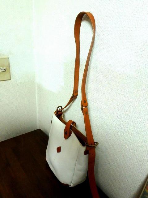 ◆CLEDRAN クレドラン ショルダーバッグ 中古品 < 女性ファッション  ◆CLEDRAN クレドラン ショルダーバッグ 中古品 < 女性ファッションの