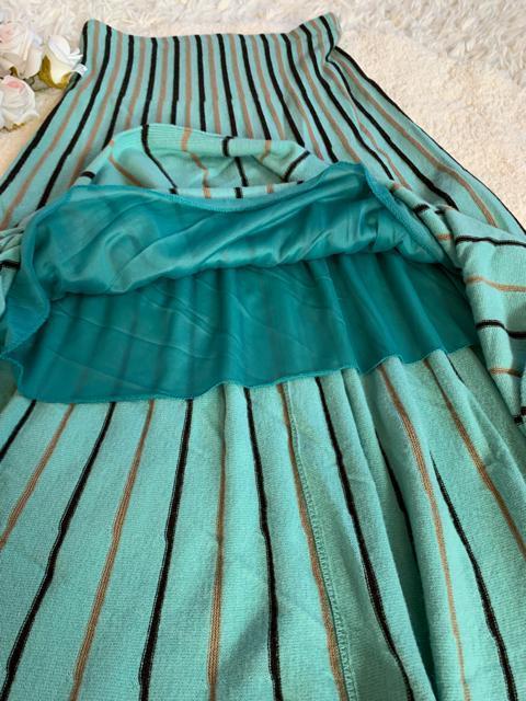 イタリア製 ミントグリーン プリーツスカート < 女性ファッション  イタリア製 ミントグリーン プリーツスカート < 女性ファッションの