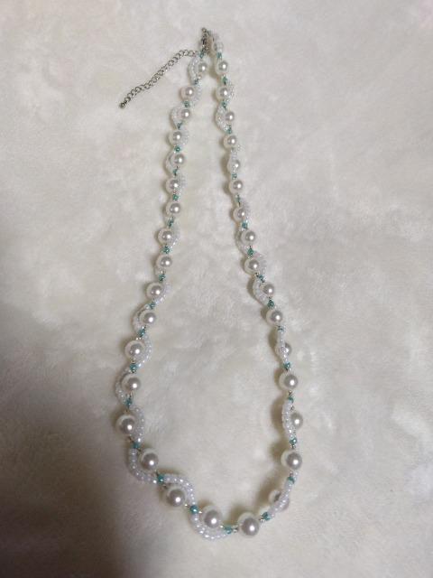 �X�e�L�ȃf�U�C���̃l�b�N���X  �� �����t�@�b�V������ 