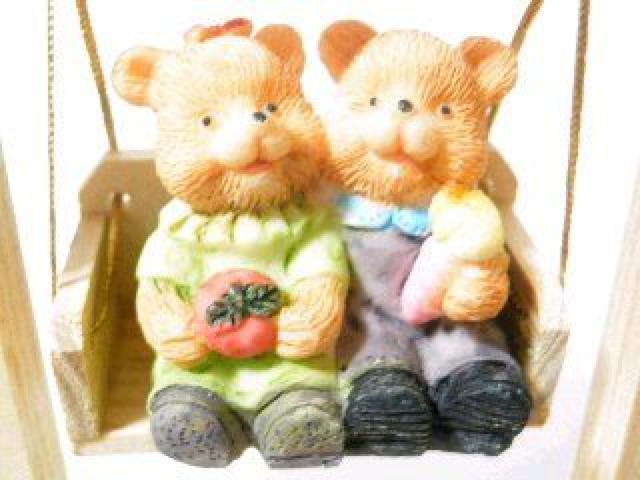 可愛い♪木製&樹脂製 カントリーラブラブくまさん《揺れるブランコ》U < おもちゃ 可愛い♪木製&樹脂製 カントリーラブラブくまさん《揺れるブランコ》U < おもちゃの
