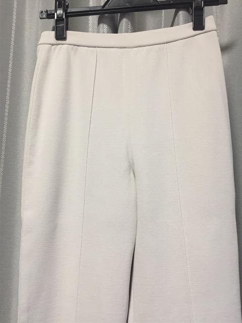 トゥモローランドニットバックスリットパンツ < ブランド  トゥモローランドニットバックスリットパンツ < ブランドの