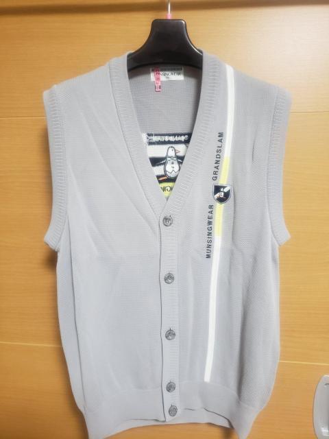 ☆新品同様☆MUNSINGWEARマンシングウエア☆グレーベストカーディガン☆MA < ブランド ☆新品同様☆MUNSINGWEARマンシングウエア☆グレーベストカーディガン☆MA < ブランドの