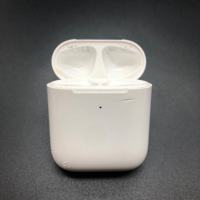 即決 Apple アップル AirPods エアーポッズ 充電ケースのみ A1938 < 家電/AV  即決 Apple アップル AirPods エアーポッズ 充電ケースのみ A1938 < 家電/AVの