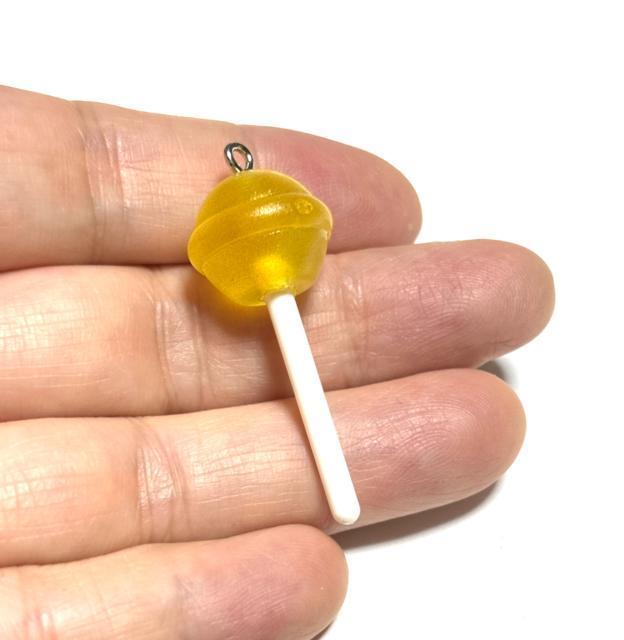 677 |bvLfB@1@F@َq@p[c@`[  ybg/|/| 