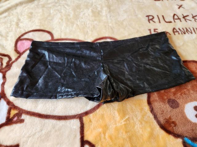 フェイクレザーショート パンツ < 女性ファッション フェイクレザーショート パンツ < 女性ファッションの