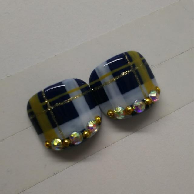 LBNYLA☆親指ペディ♪ネイビーチェック柄、大人、ダーク < 香水/コスメ/ネイル LBNYLA☆親指ペディ♪ネイビーチェック柄、大人、ダーク < 香水/コスメ/ネイルの