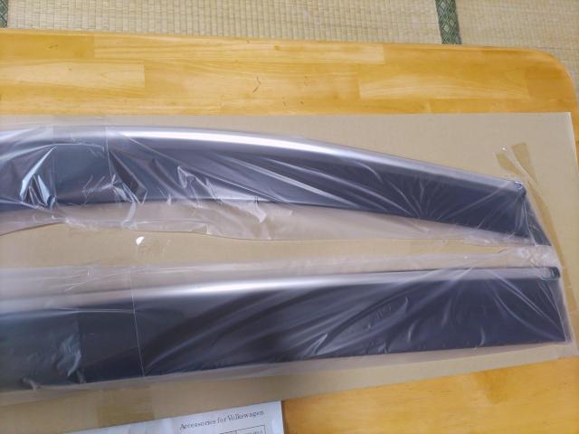 ※フォルクスワーゲン「ゴルフトゥーラン」(5T)2016年式 純正右前後ドアバイザー < 自動車/バイク ※フォルクスワーゲン「ゴルフトゥーラン」(5T)2016年式 純正右前後ドアバイザー < 自動車/バイク