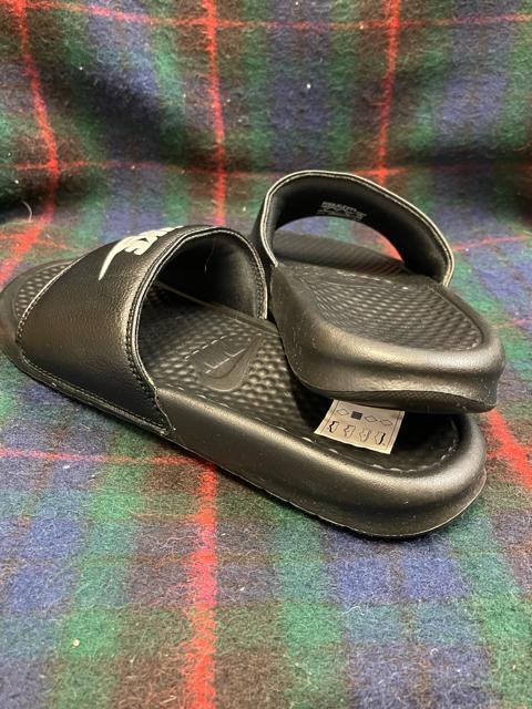 ベナッシ シャワーサンダル NIKE 黒 26センチ 新品未使用 サンダル NIKE スリッパ ナイキ < 女性ファッション ベナッシ シャワーサンダル NIKE 黒 26センチ 新品未使用 サンダル NIKE スリッパ ナイキ < 女性ファッションの