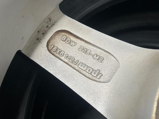 8072147)ウェッズ16インチ6.5J+40PCD114.3-5Hセダンワゴン4本セット送料無料 < 自動車/バイク 8072147)ウェッズ16インチ6.5J+40PCD114.3-5Hセダンワゴン4本セット送料無料 < 自動車/バイク