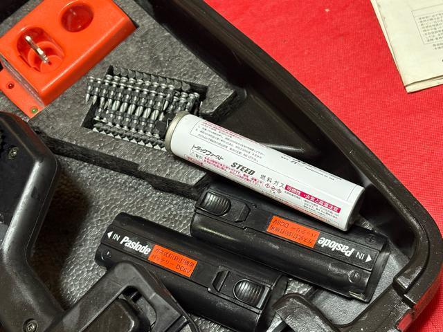 コードレスガス式鋲打機 TF-1100JQ ケース付動作品 4126-04-1 < ペット/手芸/園芸 コードレスガス式鋲打機 TF-1100JQ ケース付動作品 4126-04-1 < ペット/手芸/園芸の