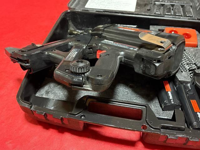 コードレスガス式鋲打機 TF-1100JQ ケース付動作品 4126-04-1 < ペット/手芸/園芸 コードレスガス式鋲打機 TF-1100JQ ケース付動作品 4126-04-1 < ペット/手芸/園芸の