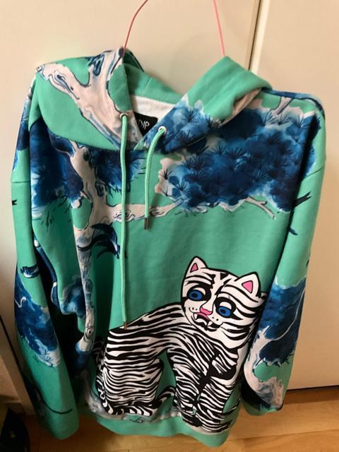 ripndip ���b�v���f�B�b�v�p�[�J�[�@�Ò��@�����Y�@�A�����J�T�C�YM  �� �j���t�@�b�V������ 