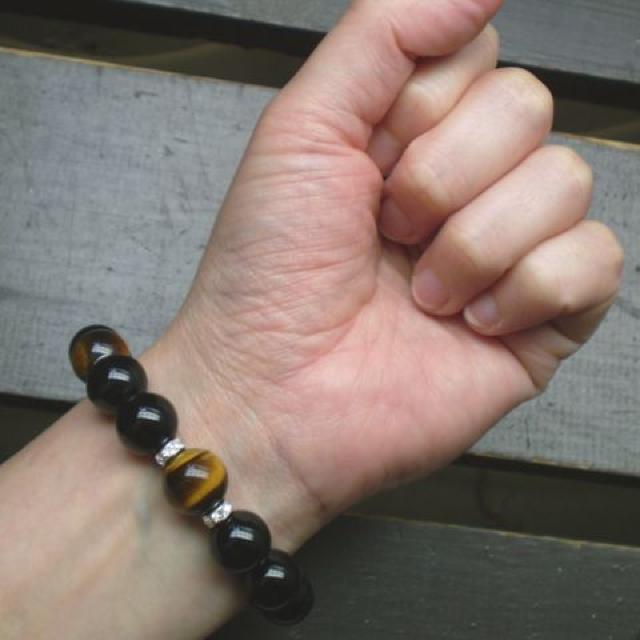 12ミリ玉 オニキスxタイガーアイブレスレット < 女性アクセサリー/時計 12ミリ玉 オニキスxタイガーアイブレスレット < 女性アクセサリー/時計の