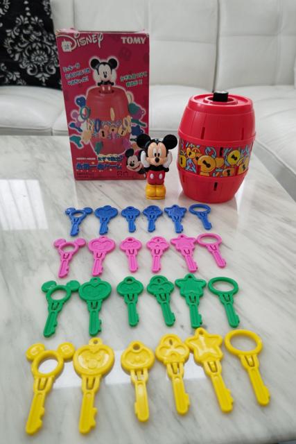 TOMY ディズニー 危機一髪ゲーム ミッキーマウス < おもちゃ TOMY ディズニー 危機一髪ゲーム ミッキーマウス < おもちゃの