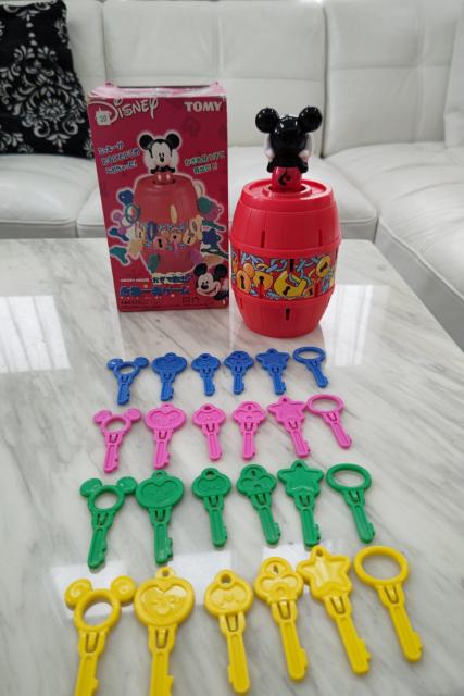 TOMY ディズニー 危機一髪ゲーム ミッキーマウス < おもちゃ TOMY ディズニー 危機一髪ゲーム ミッキーマウス < おもちゃの
