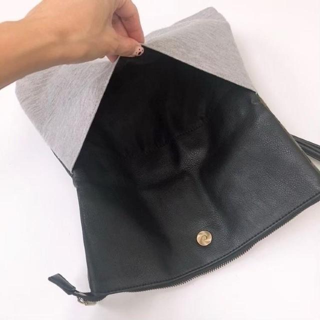◆グレー×迷彩クラッチバッグ◆スウェット生地★カジュアル*秋コーデ♪ < 女性ファッション  ◆グレー×迷彩クラッチバッグ◆スウェット生地★カジュアル*秋コーデ♪ < 女性ファッションの