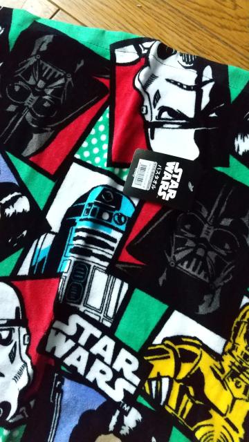 スターウォーズ!柄!新品タグ付き!バスタオル!60×120センチ < インテリア/ライフ  スターウォーズ!柄!新品タグ付き!バスタオル!60×120センチ < インテリア/ライフの