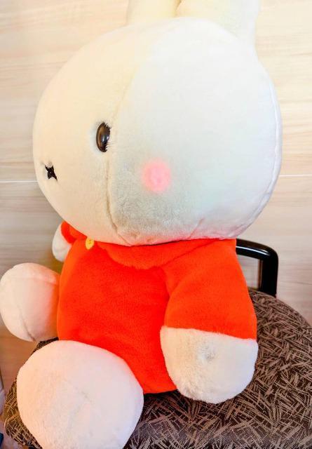 Miffy/ミッフィー/特大サイズぬいぐるみ/メロディー3曲入/ほっぺが光ります/2Lサイズ/66cm < おもちゃ  Miffy/ミッフィー/特大サイズぬいぐるみ/メロディー3曲入/ほっぺが光ります/2Lサイズ/66cm < おもちゃの