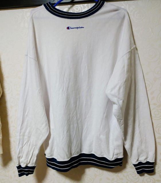 Champion チャンピオン スウェット トレーナー ホワイト < 男性ファッション  Champion チャンピオン スウェット トレーナー ホワイト < 男性ファッションの