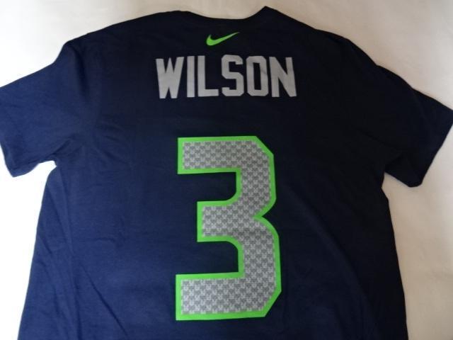 USA購入 ナイキ NFLアメフト ラッセル ウィルソン TシャツUS L < 男性ファッション  USA購入 ナイキ NFLアメフト ラッセル ウィルソン TシャツUS L < 男性ファッションの