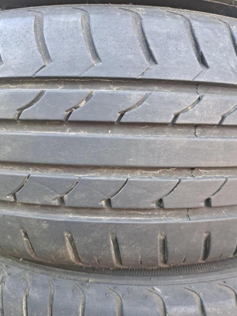 ă^C185/55R/15/82V  /oCN