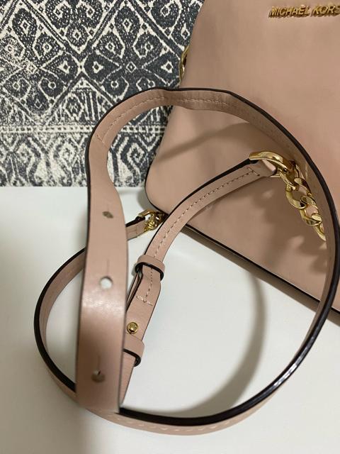 【良品】MICHAEL KORS マイケルコース レザー ショルダーバッグ < ブランド  【良品】MICHAEL KORS マイケルコース レザー ショルダーバッグ < ブランドの