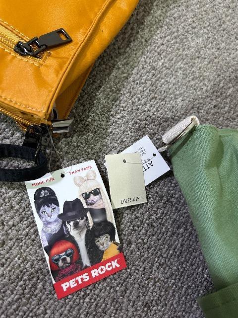 新品タグ付きPETS ROCK Spotsバック& DRESKIPキャンパストートバック < ブランド 新品タグ付きPETS ROCK Spotsバック& DRESKIPキャンパストートバック < ブランドの