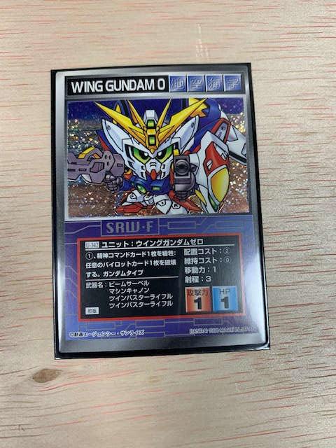 スクランブルギャザーSRW-Fウイングガンダムゼロキラ初版中古品 < トレーディングカード  スクランブルギャザーSRW-Fウイングガンダムゼロキラ初版中古品  < トレーディングカードの