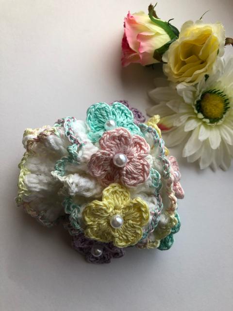 ハンドメイド ボリューム シュシュ 春♪春♪パステルお花♪ < 女性ファッション  ハンドメイド ボリューム シュシュ 春♪春♪パステルお花♪  < 女性ファッションの