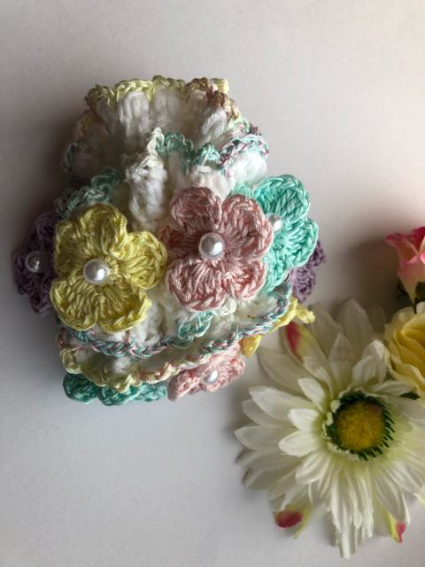 ハンドメイド ボリューム シュシュ 春♪春♪パステルお花♪ < 女性ファッション  ハンドメイド ボリューム シュシュ 春♪春♪パステルお花♪ < 女性ファッションの
